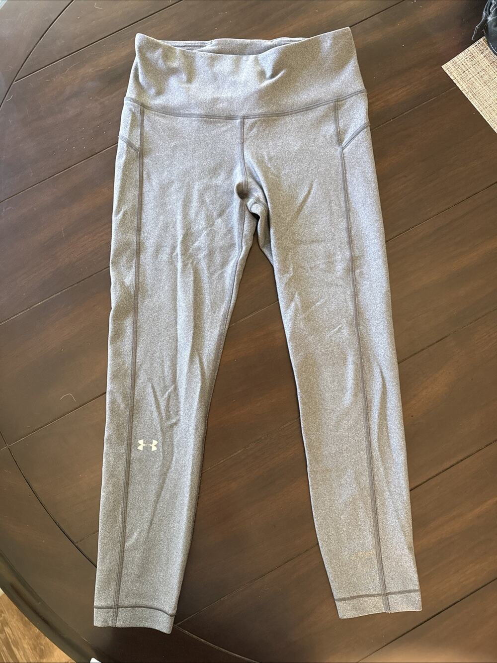Under Armour Women's SMALL Heatgear Compression High Rise Leggings Grey EUC